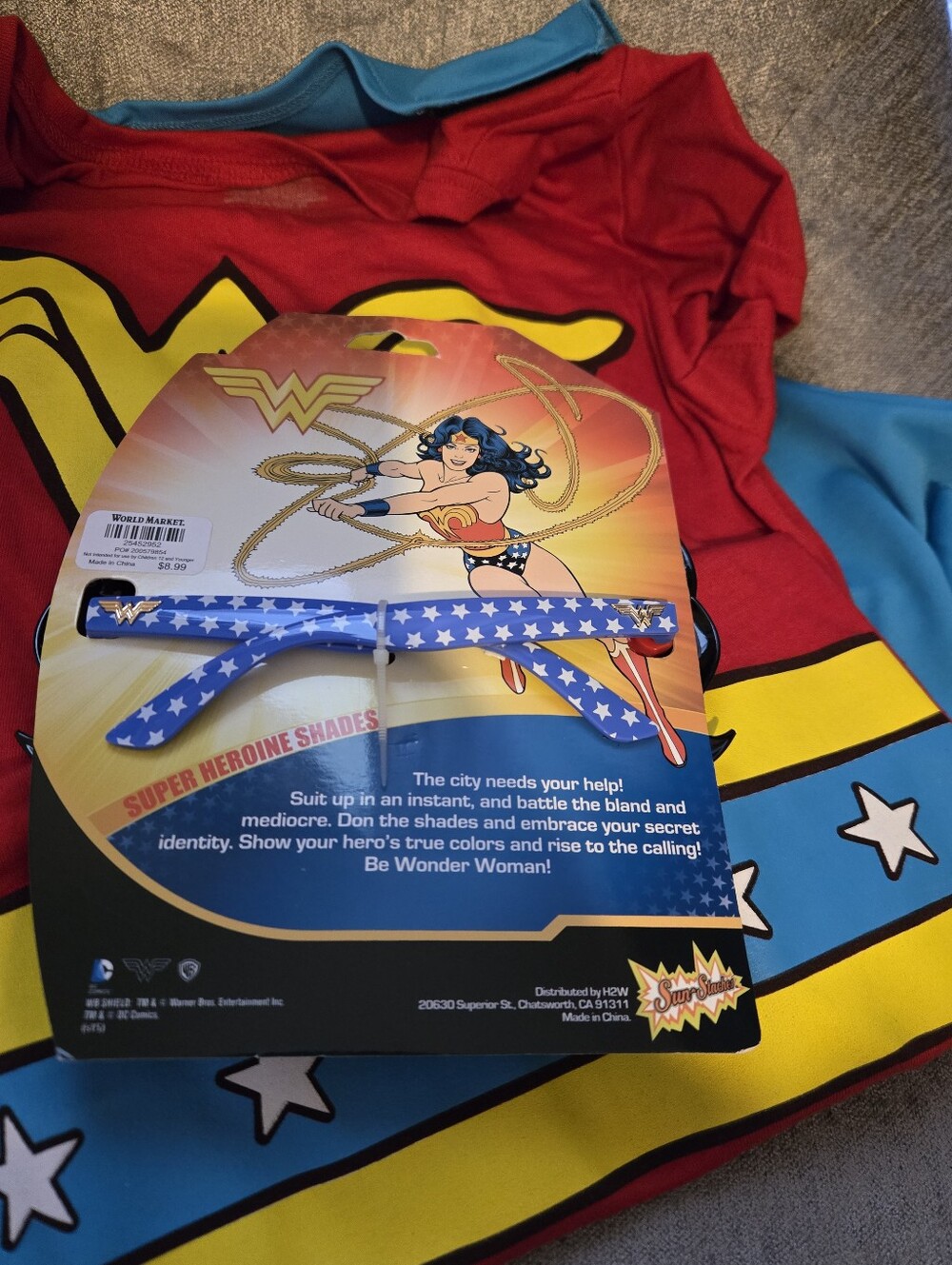 Official DC Wonder Woman Costume JUNIORS - Picture 4 of 8